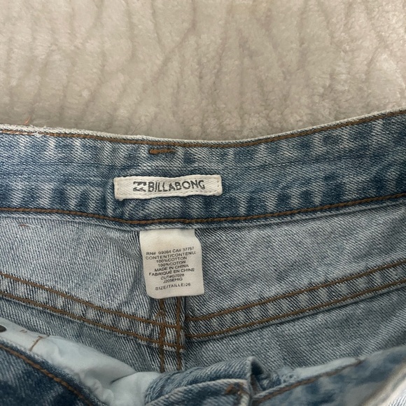 Billabong Jean shorts - Picture 3 of 4